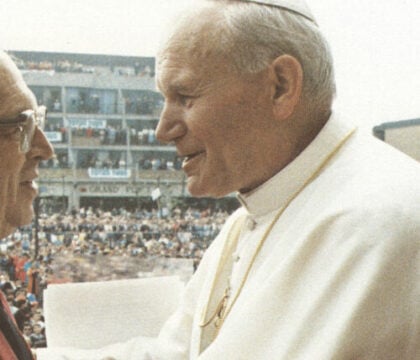 En 1985, le pape Jean-Paul II avait prié dans l’église Saint-François de Louvain-la-Neuve