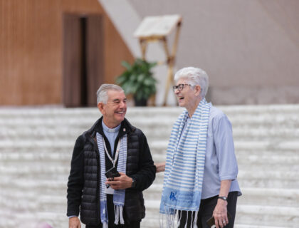 « Aucune raison ne devrait empêcher les femmes d&rsquo;exercer des rôles de leadership dans l&rsquo;Église »: focus sur le plus contesté des paragraphes du document final