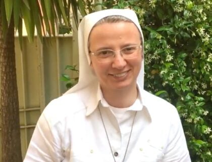 Qui est Simona Brambilla, la première préfète d’un dicastère de la Curie romaine ?