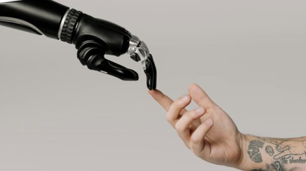 Gaël Giraud à propos du transhumanisme : « Ce n&rsquo;est absolument pas chrétien »