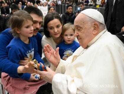 Audience générale: le Pape alerte sur l’exploitation des enfants