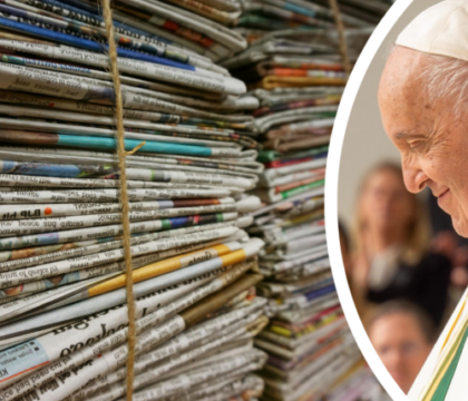 Bruits de couloir, pronostics, railleries… : Comment les médias traitent-ils de l&rsquo;hospitalisation du Pape?
