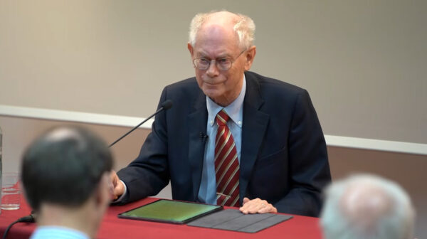 Pour l&rsquo;ancien premier ministre belge Herman Van Rompuy, « l’Europe doit s’armer pour défendre ses valeurs »