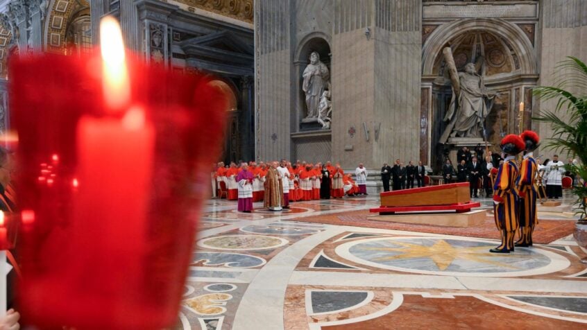Le Vatican dévoile le programme des « novemdiales », ces célébrations spéciales à l&rsquo;intention du Pape défunt