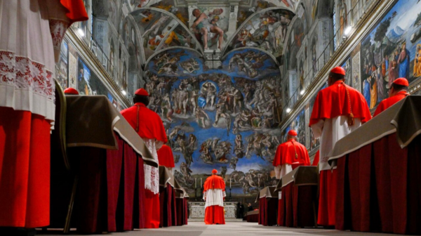 Conclave : Découvrez la journée-type des cardinaux électeurs