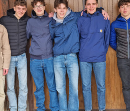 Ces jeunes Belges sont de retour de Taizé : « Là-bas, chacun s’adressait à l’autre sur un pied d’égalité »