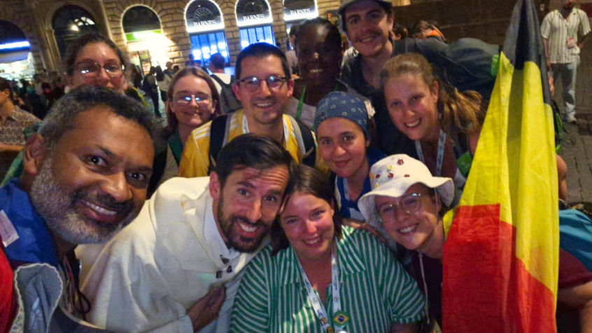Jour 4 du Jubilé des Jeunes : une énergie solaire, la soif spirituelle des jeunes et… une visite ministérielle !