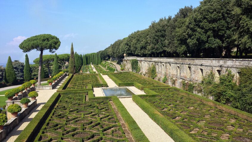 Le pape Léon XIV prend ses quartiers d’été à Castel Gandolfo