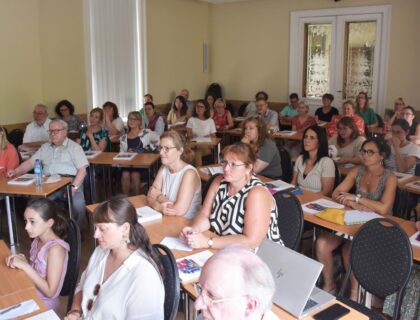 Cours de religion: un nouveau programme comme lecture de vacances