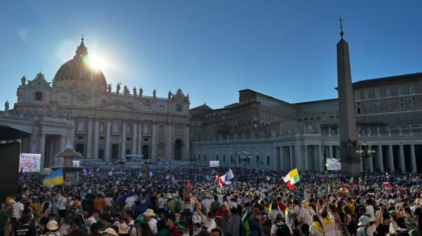 Plus de 100.000 participants à la messe d&rsquo;ouverture du Jubilé des Jeunes: « L&rsquo;homélie a tapé fort! »