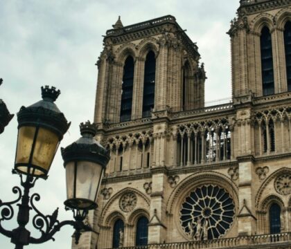 « Des pierres qui transpirent la foi »: le fort témoignage de l&rsquo;abbé Michel Teheux, de retour de Notre-Dame de Paris