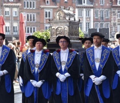 Tournai : les processions se suivent mais ne se ressemblent pas