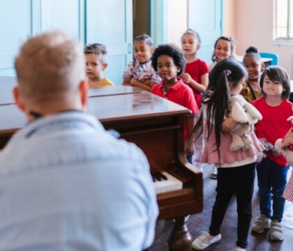 De Bruxelles à l&rsquo;international, l’histoire inspirante des Jeunesses Musicales