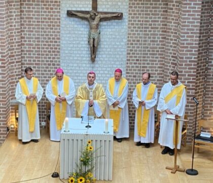 Frédéric Close sur la nouvelle « célébration de la Parole » à l&rsquo;UCLouvain: « on doute que cette métamorphose égaye la cérémonie de rentrée »