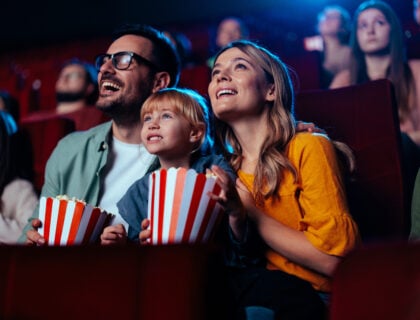 Le phénomène « Sacré Coeur » s’empare de la Belgique : repérez les séances de cinéma près de chez vous !