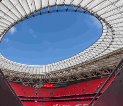 Le foot, une histoire de religion ? A Bilbao, un stade en hommage à un martyr