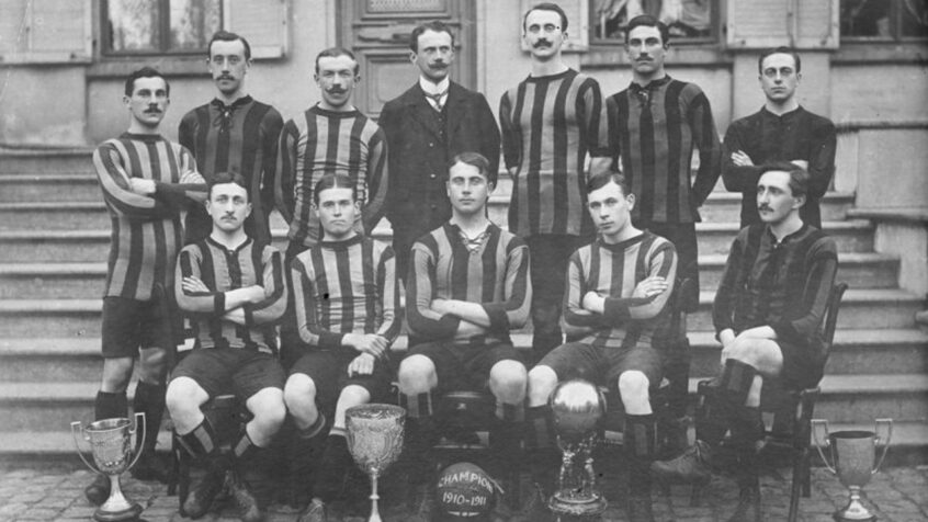 Le foot, une histoire de religion ? A Bruges, les cathos ont fondé le Cercle