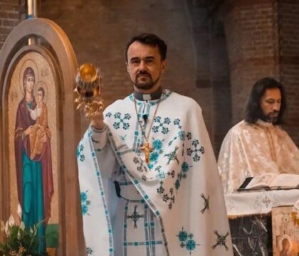 « Ensemble nous aiderons l’Ukraine, qui souffre de l’agression russe »: les gréco-catholiques ukrainiens de Belgique ont un nouvel évêque