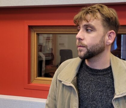 Invincibles : Arnaud De Decker raconte l’Ukraine au cœur des combats