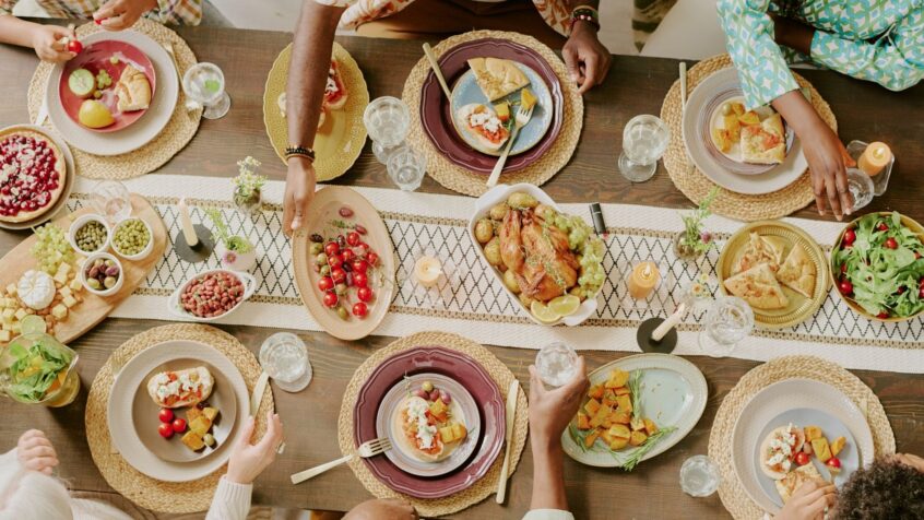 Partager un repas avec 20 élèves à la cure de Tubize : une soirée  hors du temps