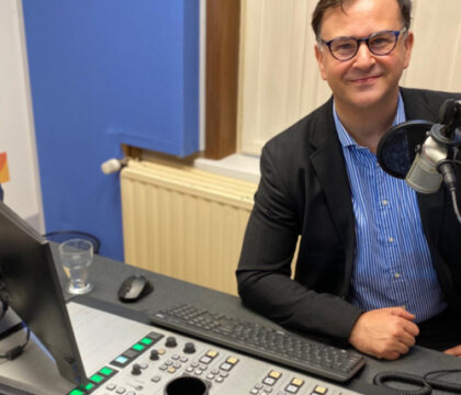 Alors que les radios RCF lancent leur « Radio Don », le journaliste Julien Bal explique pourquoi il a rejoint ce média