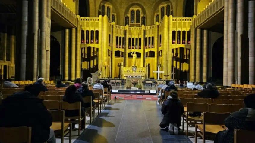Retour sur la nuit d’adoration pour la paix à la basilique de Koekelberg