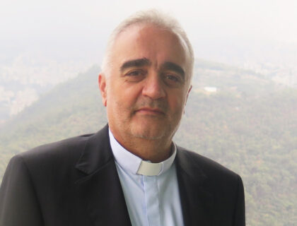 Père Bechara Khoury : « Le pape vient au Liban montrer son attachement à la paix entre les communautés »