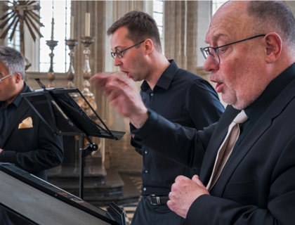 Pendant 20 ans, ils ont animé la messe de minuit à la cathédrale de Bruxelles : rencontre avec l&rsquo;ensemble vocal Currende !