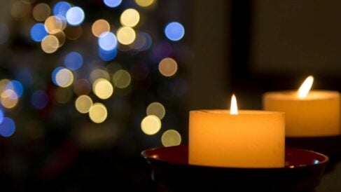Rites, chants de Noël, bénévolat &amp; intelligence artificielle