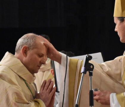 Ordination de Mgr Frédéric Rossignol : un évêque missionnaire et… espiègle