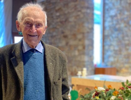 Le prêtre Raymond Thysman va fêter Noël pour la 99e fois: « Je suis toujours ému quand je vois un visage d’enfant ! »