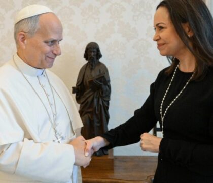 Le Pape reçoit Maria Corína Machado, la prix Nobel vénézuélienne