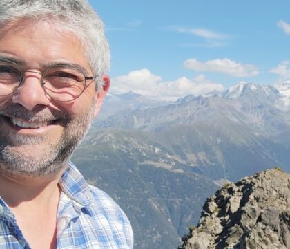 Le prêtre Jean-Marc Abeloos explore des innovations pastorales: « Mon désir est que nous puissions construire une Eglise beaucoup plus missionnaire »