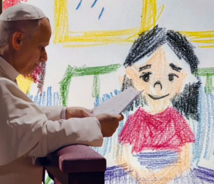 En vidéo, le pape Léon nous invite à prier pour les enfants atteints de maladies incurables