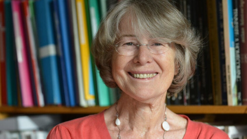 Selon Anne Soupa, le grand objectif du nouveau pontificat devrait être d’ouvrir l’accès des femmes à l’élection de leur pape
