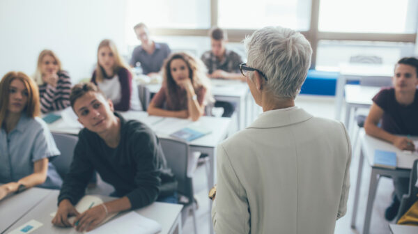 « Les dispositifs éducatifs favorisant le dialogue interreligieux contribuent à réduire les préjugés et à renforcer la cohésion sociale. » Un professeur de religion défend les bienfaits de son cours