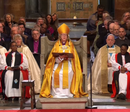 « Vous commencez ce ministère à un moment difficile de l’histoire de la famille anglicane »: découvrez la lettre du Pape pour l&rsquo;intronisation de Sarah Mullally