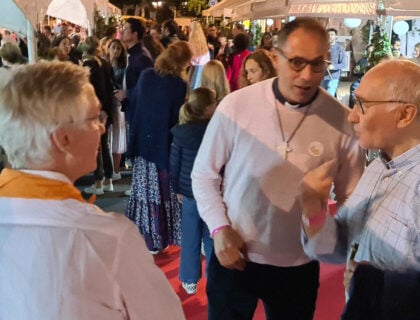 #soutenonsnospretres: une jeune catholique encourage à soutenir les prêtres