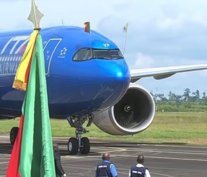 Léon XIV quitte l&rsquo;Algérie pour le Cameroun, bilan de cette première étape sur le continent africain