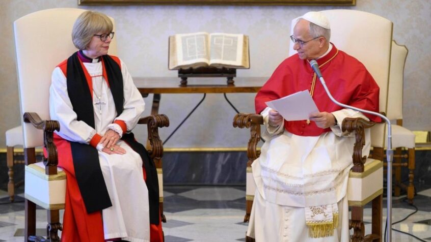 En recevant Sarah Mullally, archevêque de Canterbury, Léon XIV a appelé à « discerner la voie vers la pleine communion »