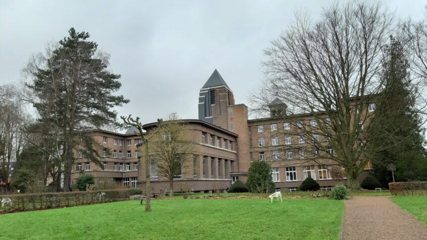 A Bruxelles, l&rsquo;avenir du site du Chant d&rsquo;Oiseau se précise: « les franciscains ne voulaient pas absolument vendre au meilleur prix »