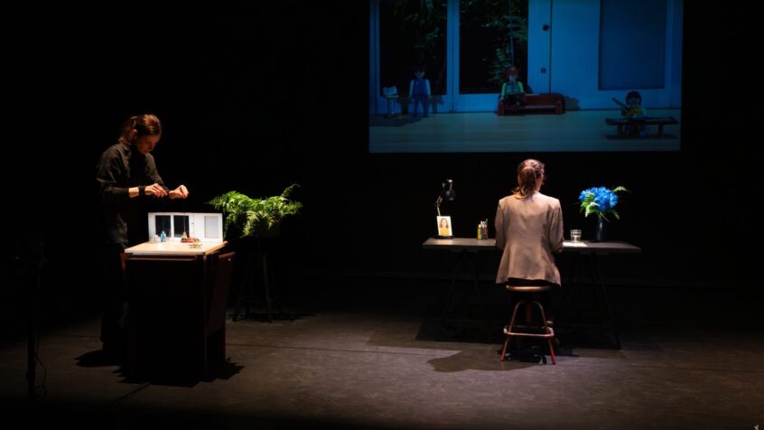 Théâtre : Entendre le poids du silence