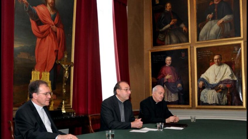 « Aujourd&rsquo;hui, une telle situation serait gérée différemment »: le diocèse de Namur clarifie les mesures prises à l’encontre de Mgr Vancottem