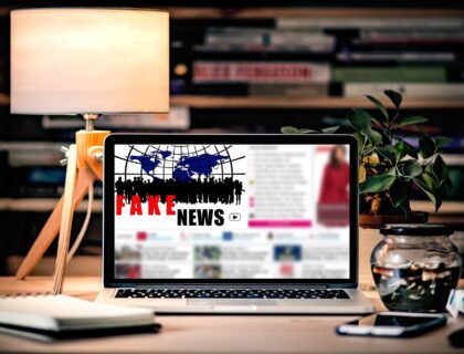 Fake news ou pas fake news? A l&rsquo;approche du Dimanche des médias, on a testé vos connaissances!