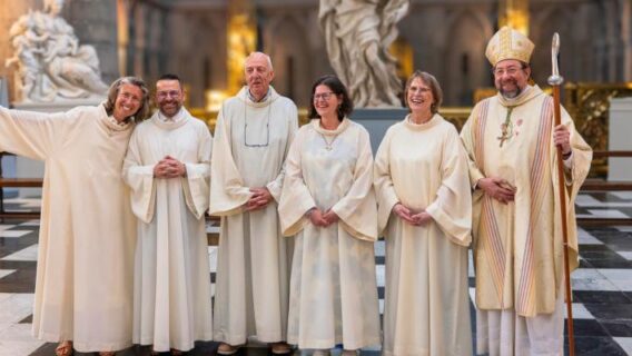 Une première historique : cinq laïcs institués ministres à Liège