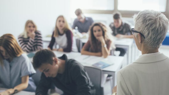 Pénurie d&rsquo;enseignants mais plébiscite des élèves: le cours de religion n’a pas dit son dernier mot