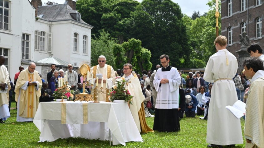 Dans les coulisses de la Fête-Dieu de Namur