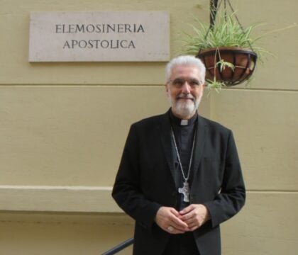 Rencontres au Vatican (1/5) – Pour le nouvel aumônier du pape : « L’individualisme ou le nationalisme sont contraires à l&rsquo;attitude d&rsquo;un chrétien »