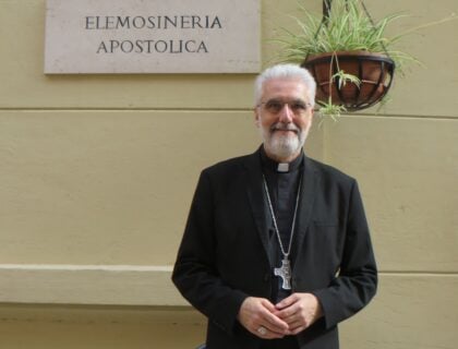 Rencontres au Vatican (1/5) – Pour le nouvel aumônier du pape : « L’individualisme ou le nationalisme sont contraires à l&rsquo;attitude d&rsquo;un chrétien »