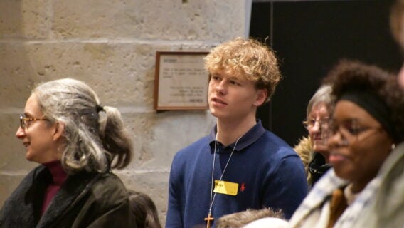 L’Eglise belge mise sur l&rsquo;écoute avec un guide pour accueillir et apprendre des nouveaux venus